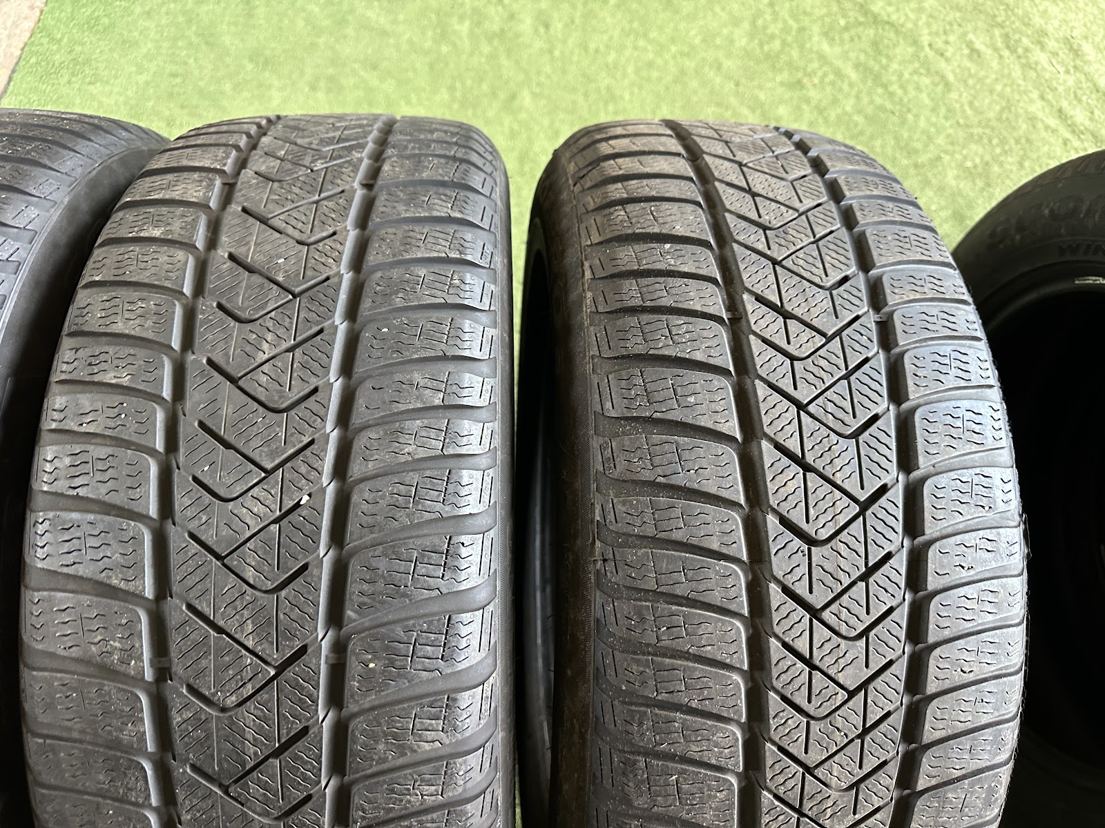 Pirelli 225/60 r17 - Image 2