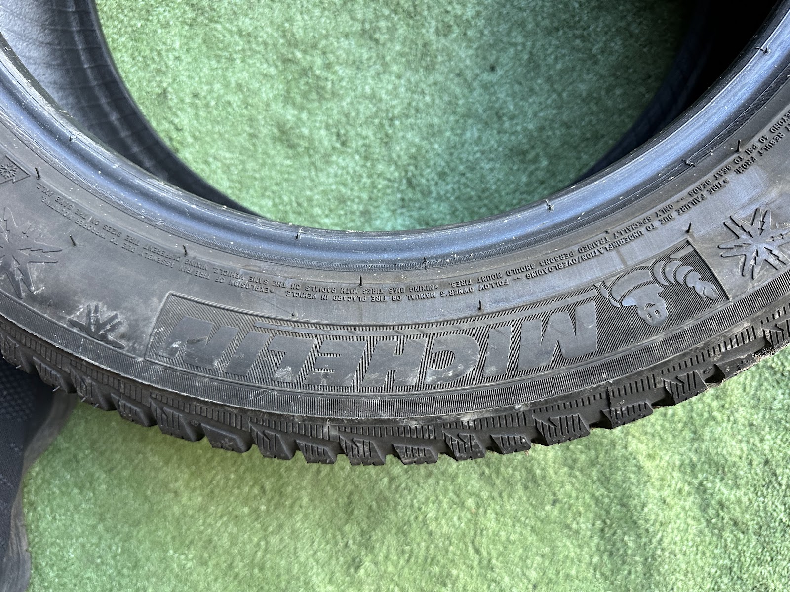 Michelin 215/55 r17 - Image 4