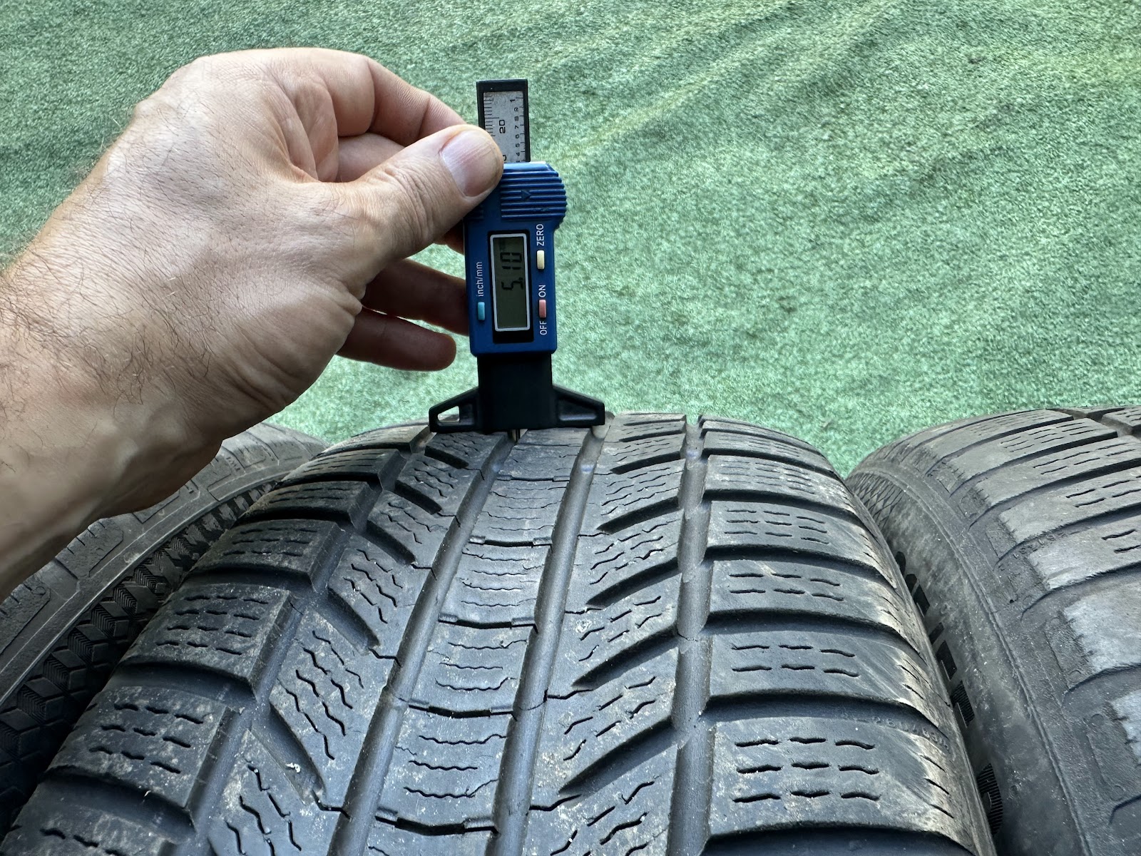 Continental 215/55 r17 - Image 7