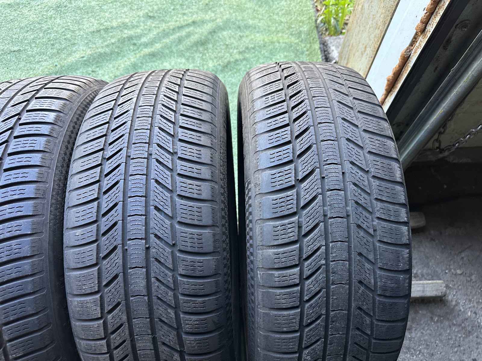 Continental 215/55 r17 - Image 3