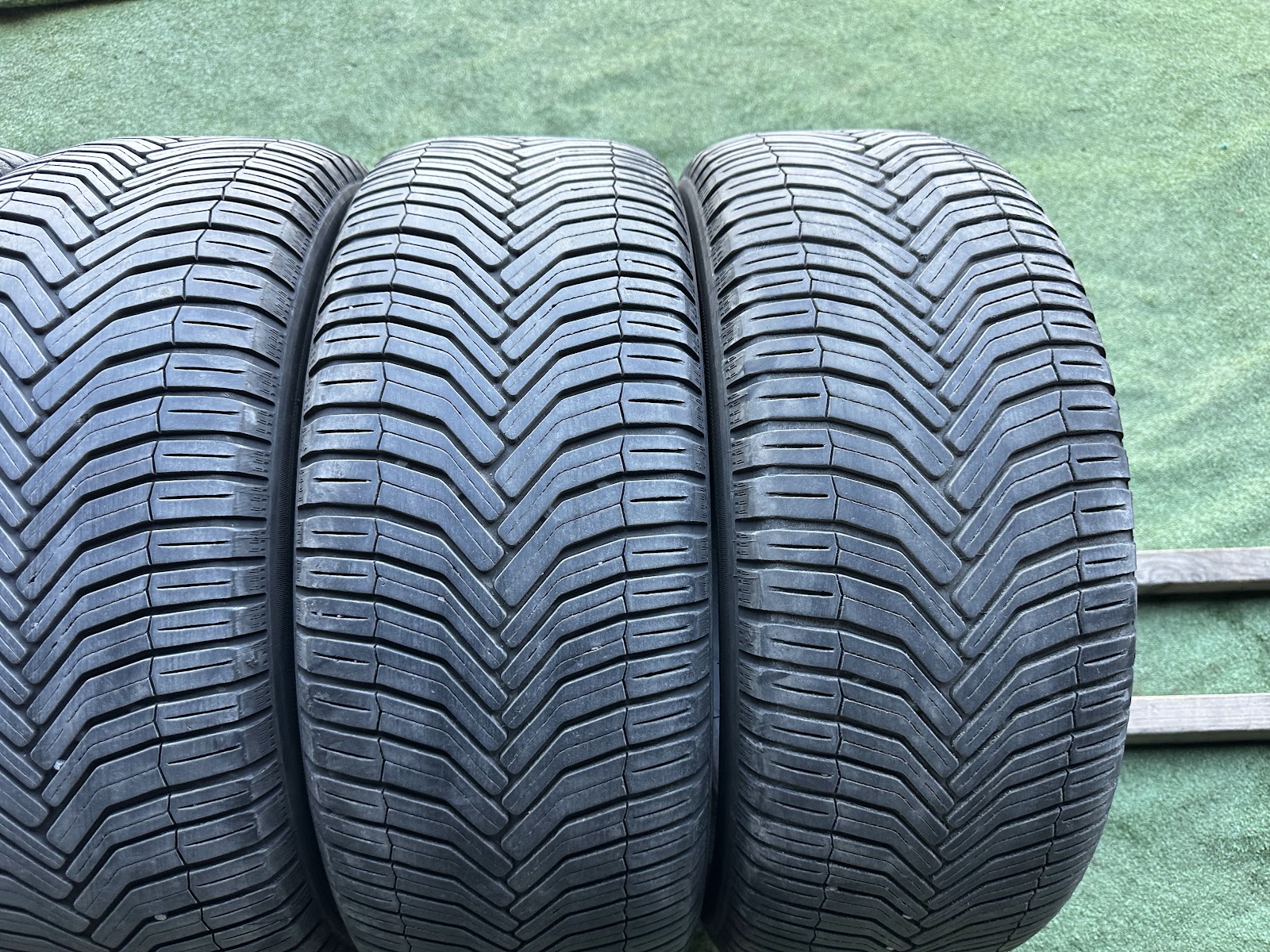 Michelin 215/55 r17 - Image 3