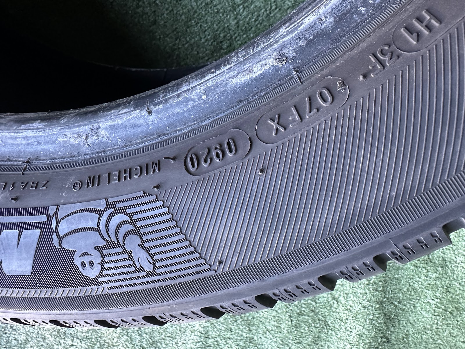 Michelin 215/55 r17 - Image 10