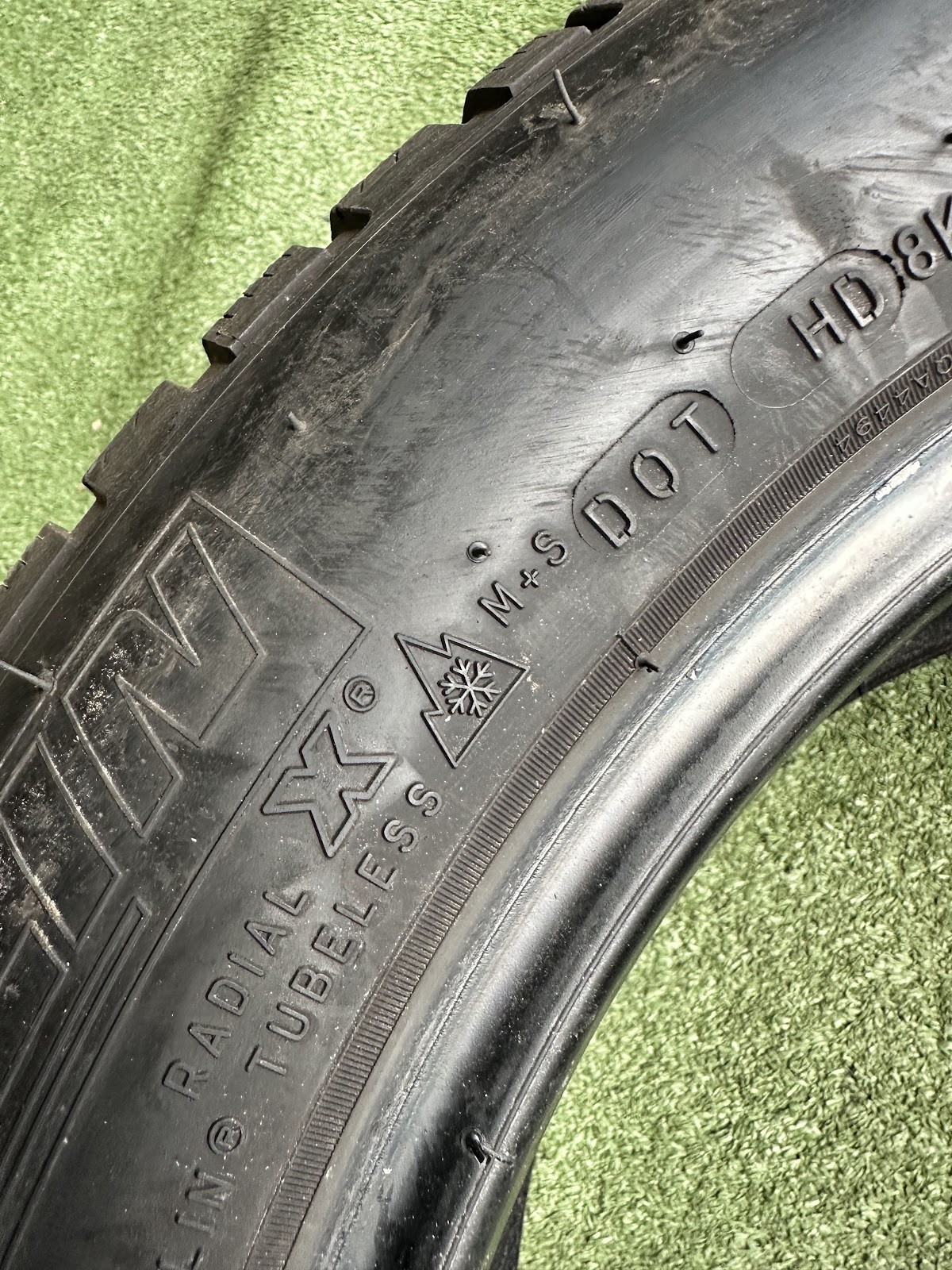 Michelin 225/55 r17 - Image 12