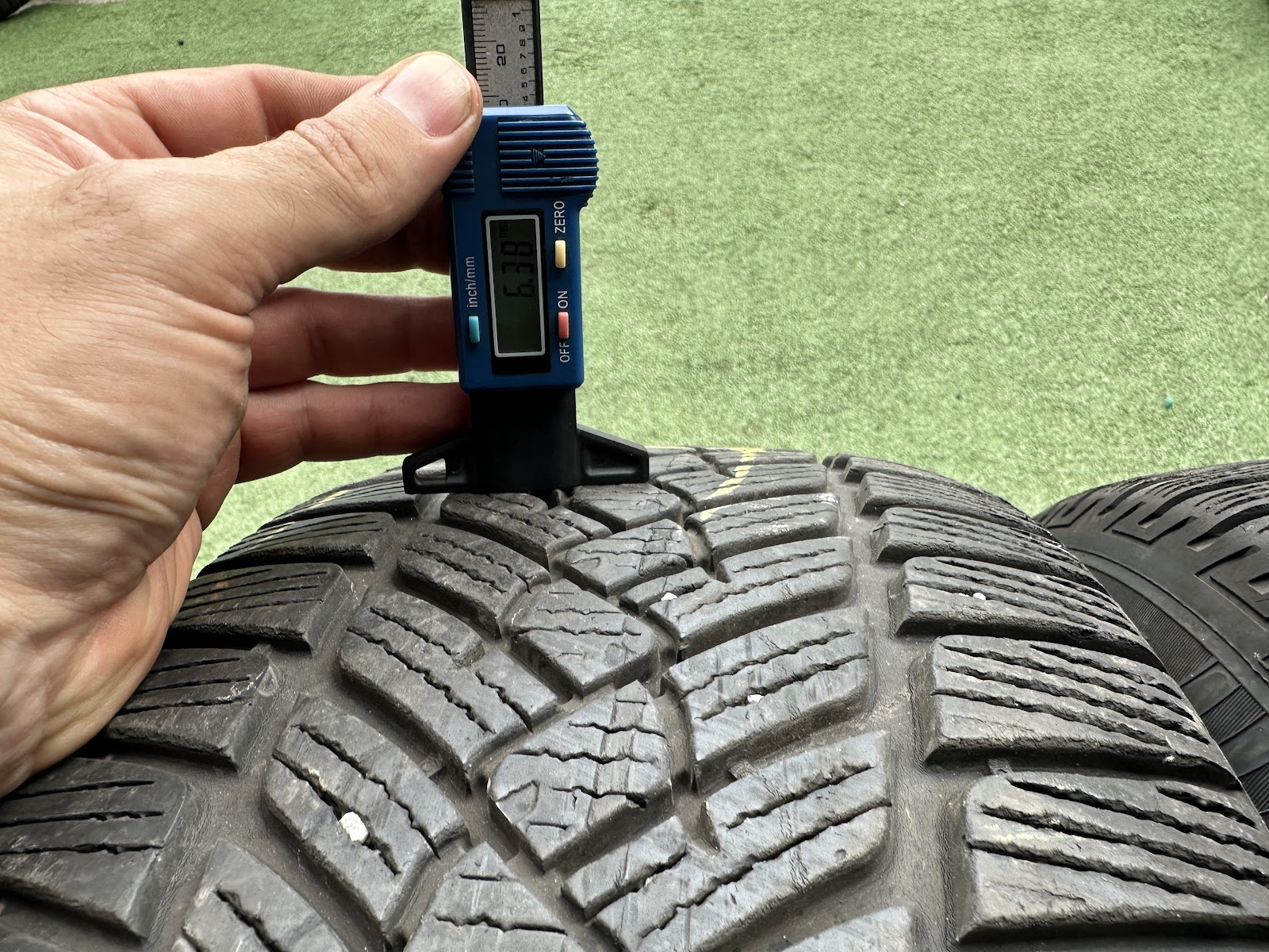 Fulda 235/55 r19 - Image 2