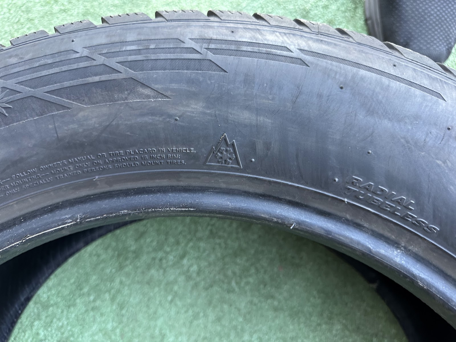 Hankook 225/60 R18 - Image 7