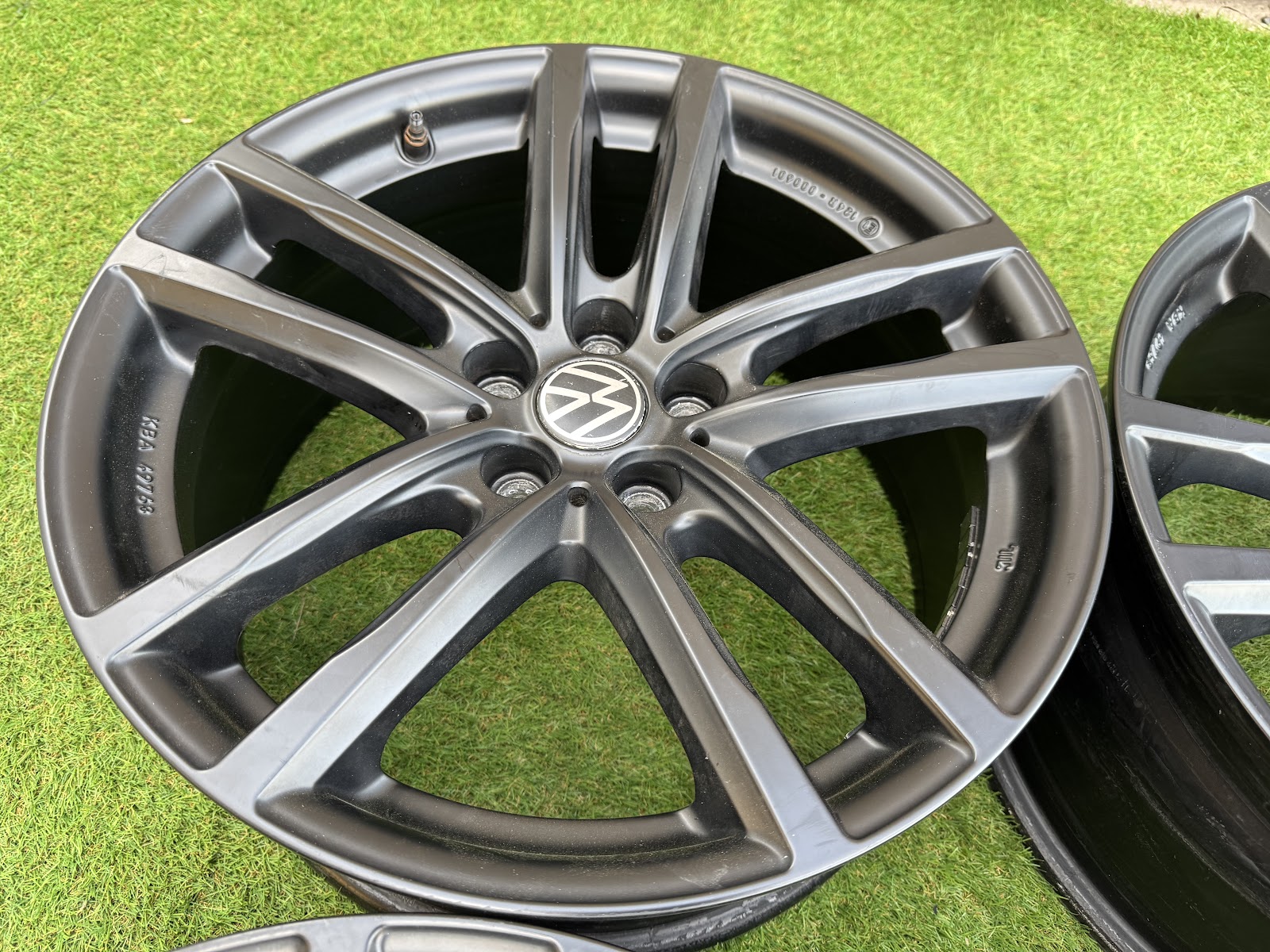 Volkswagen VOKISKI - 7J, ET22 - Image 5