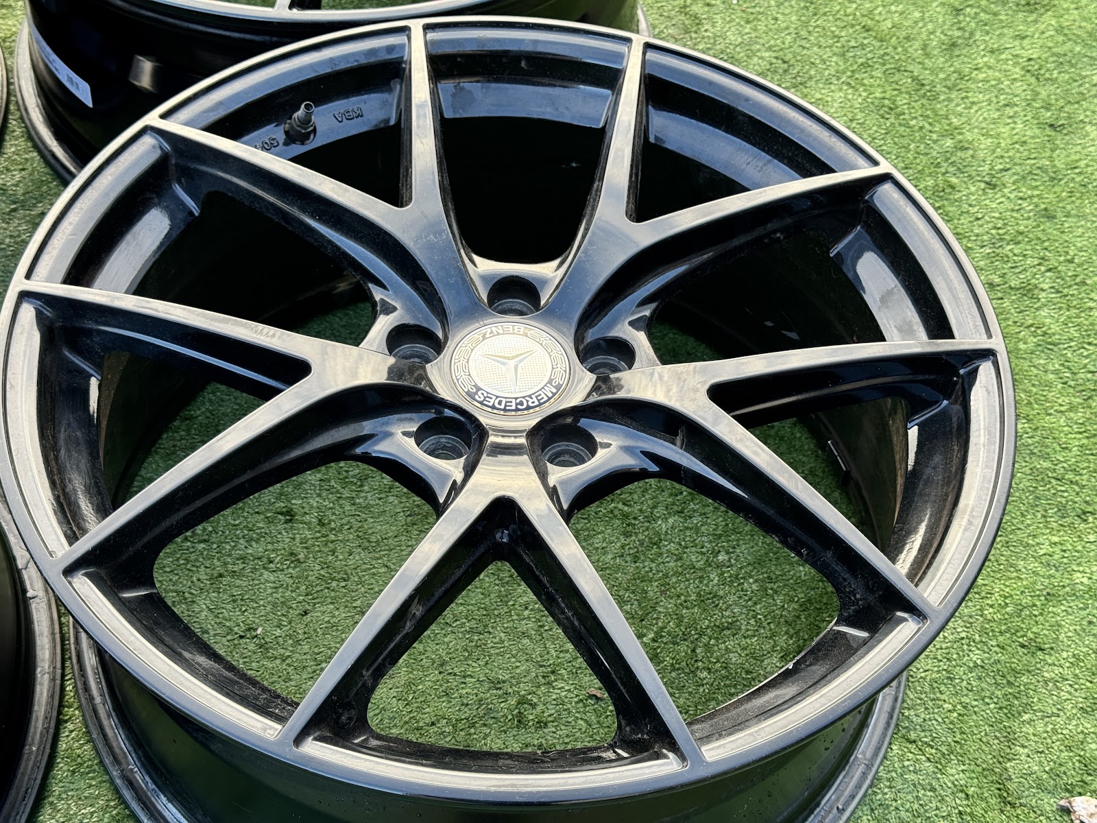 Mercedes-Benz 8j, ET25 - Image 3