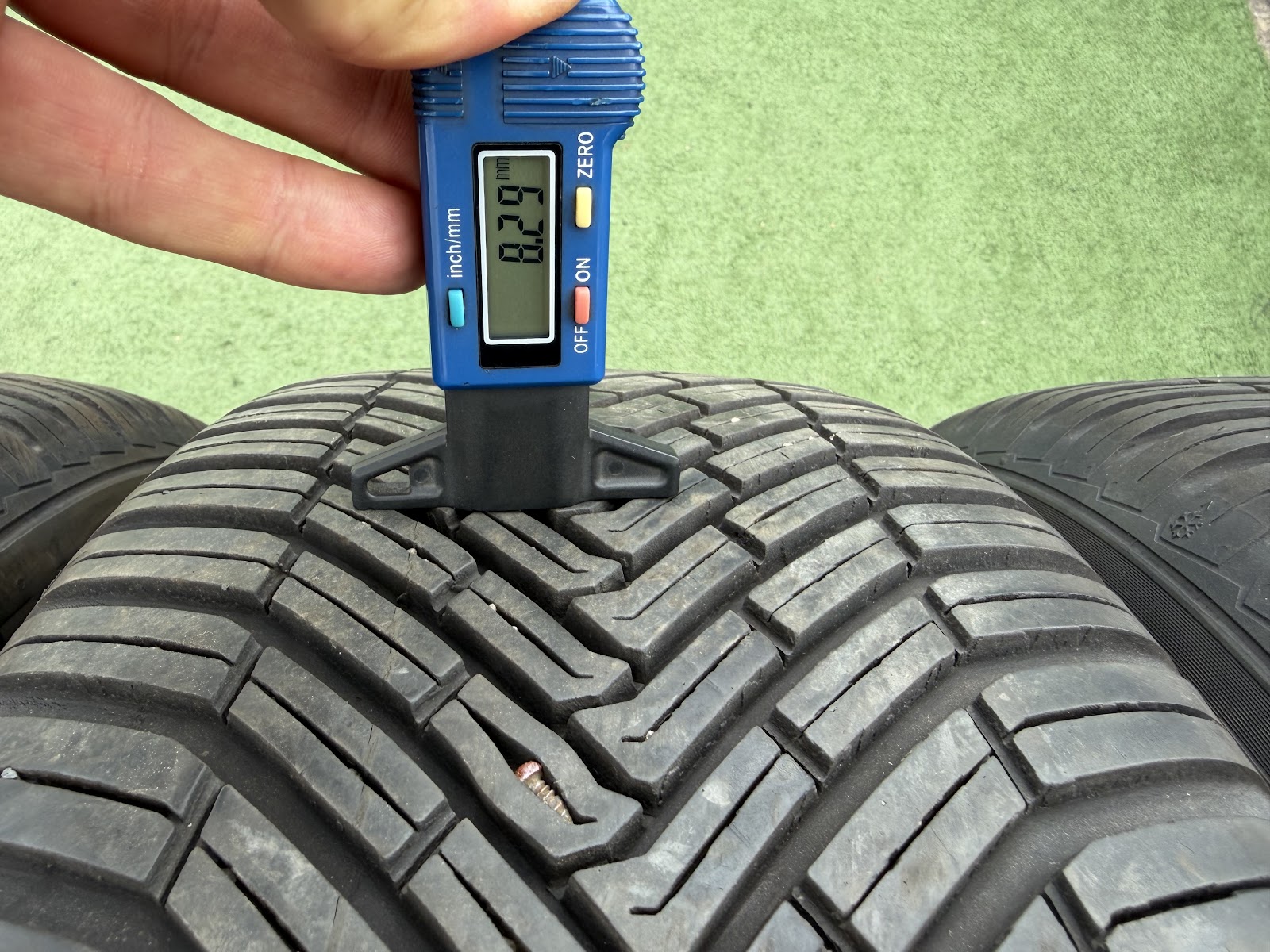Continental 235/55 R18 - Image 5