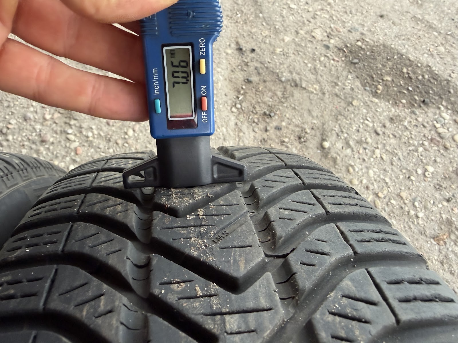Pirelli 195/55 R17 - Image 6