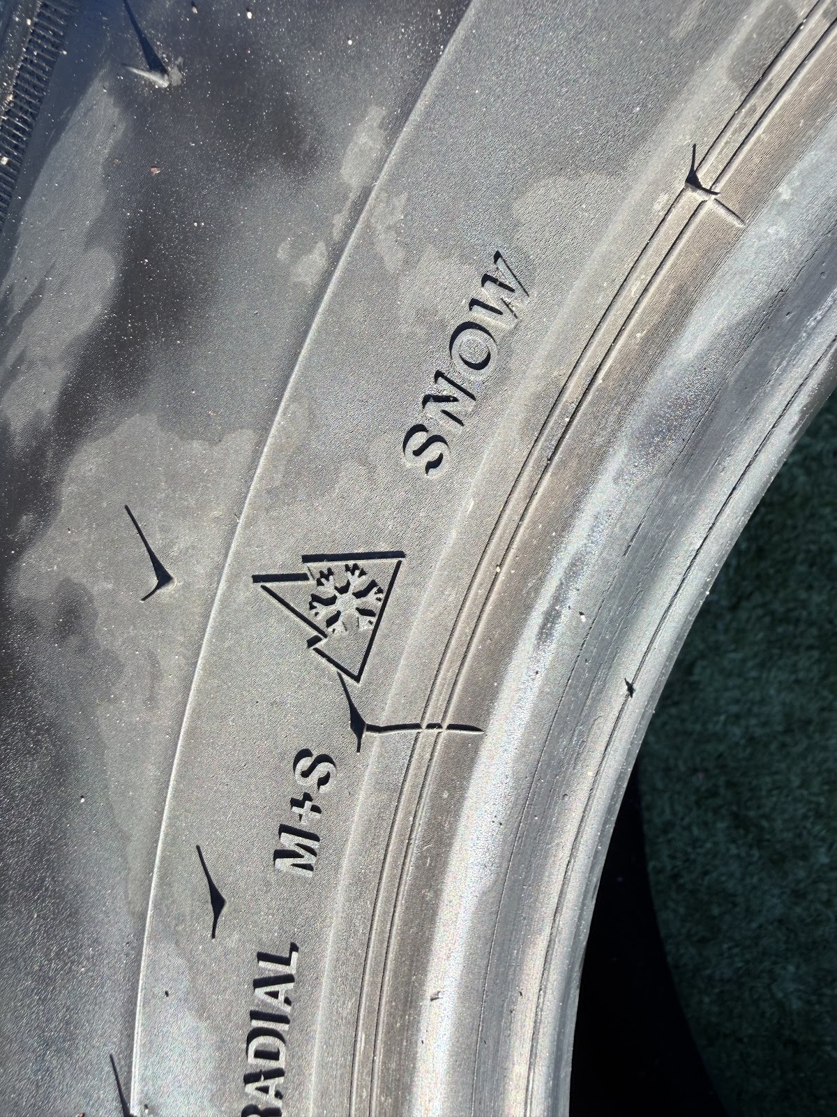 Bridgestone 215/65 R17 - Image 9