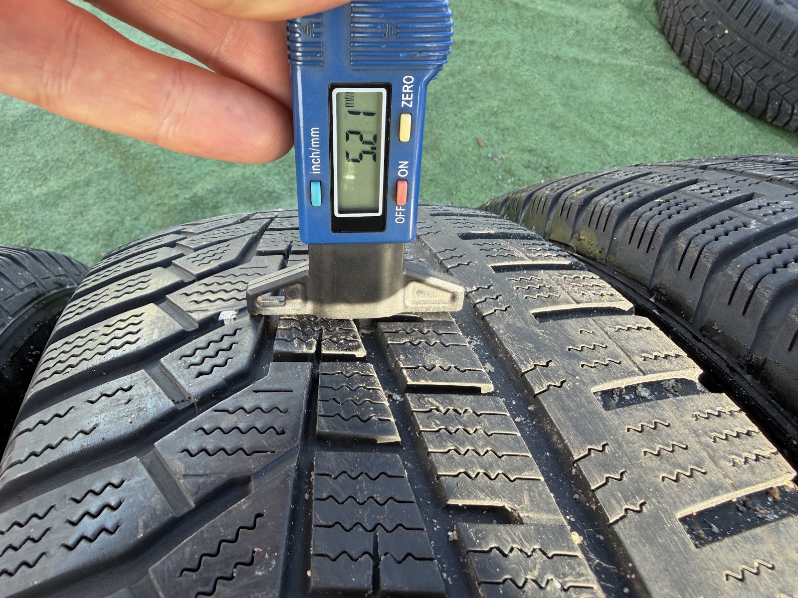 Hankook 215/65 R17 - Image 6