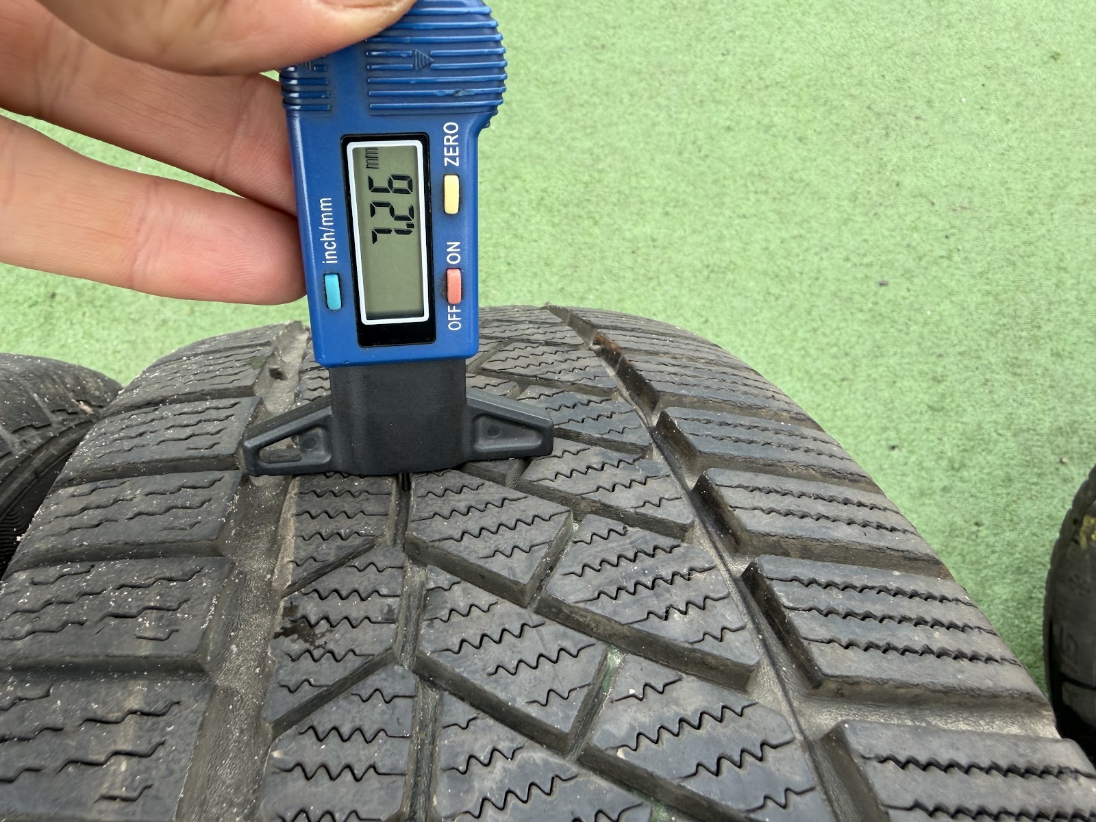 Continental 205/60 R16 - Image 2