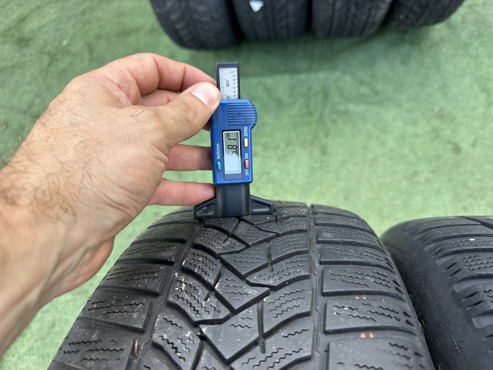 Dunlop 205/60 R16 - Image 2