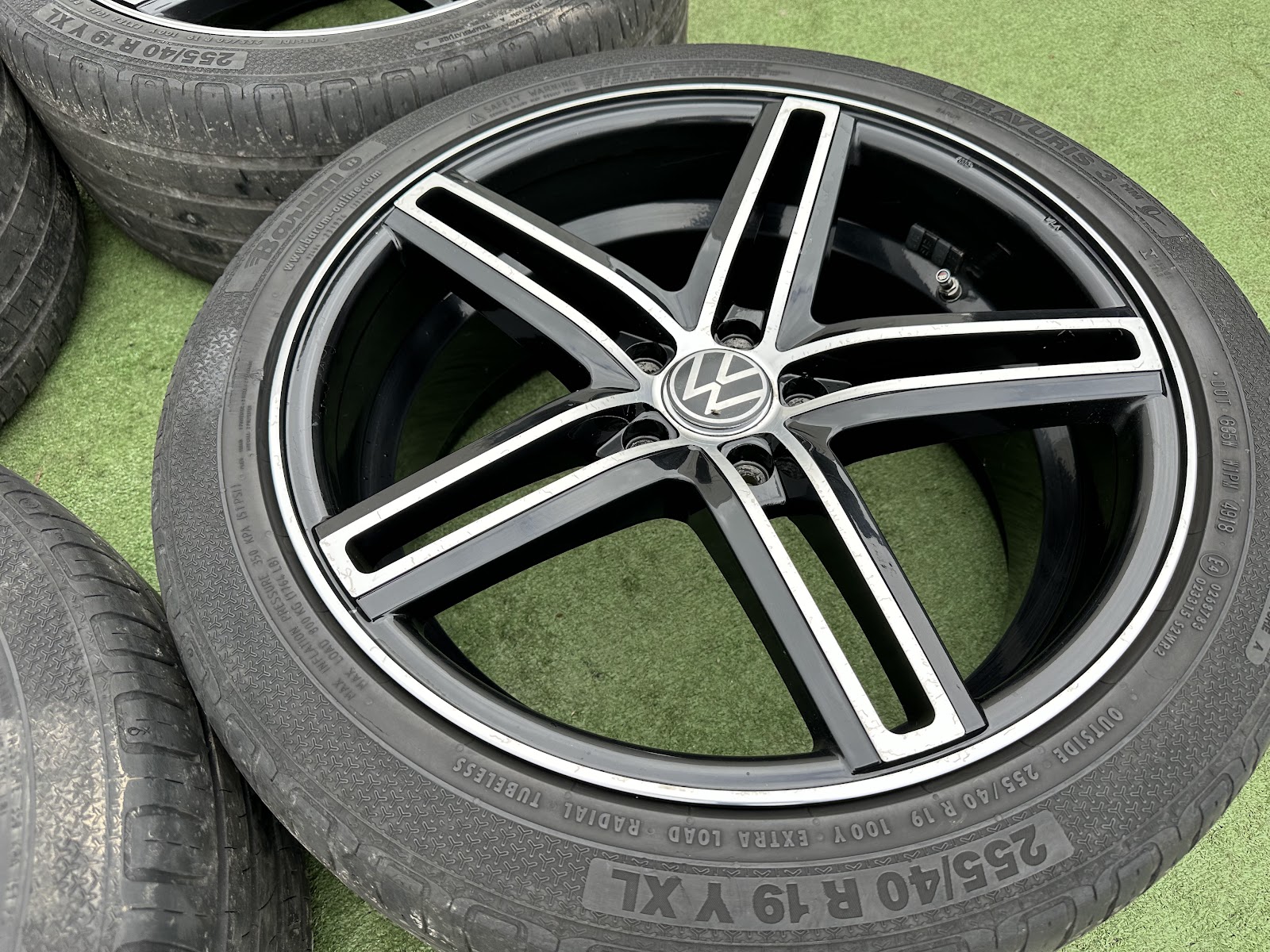 Volkswagen VOKISKI - 8,5J, ET45 - Image 3