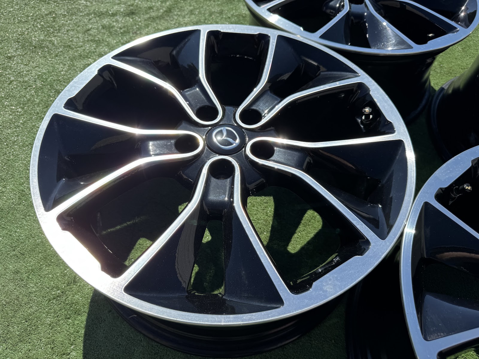 Mazda ORGINALUS - 8J, ET55 - Image 2