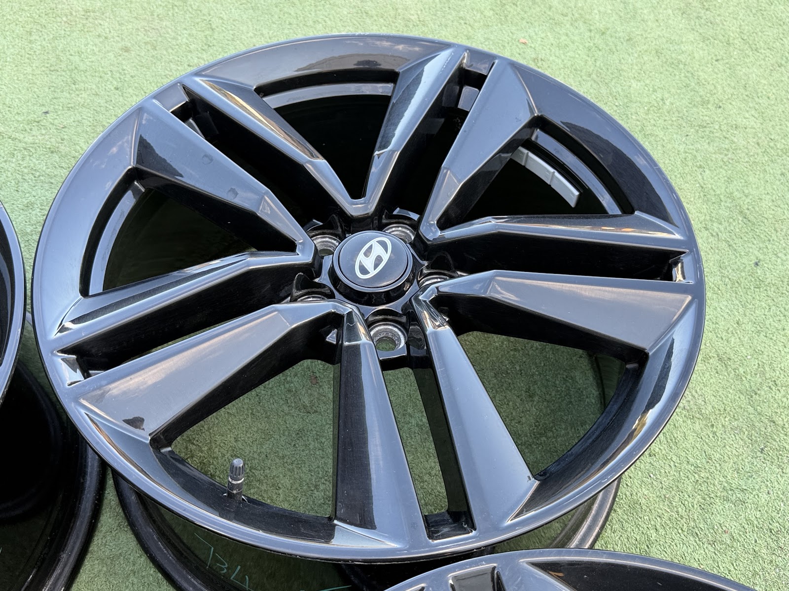 Hyundai 9j, ET45 - Image 4