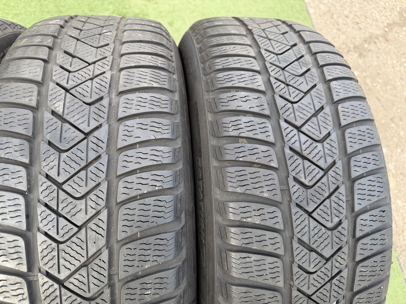 Pirelli 225/55 R17 - Image 3