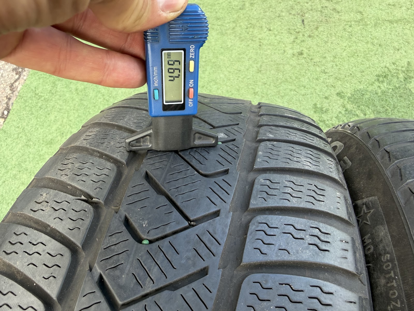 Pirelli 225/55 R17 - Image 7
