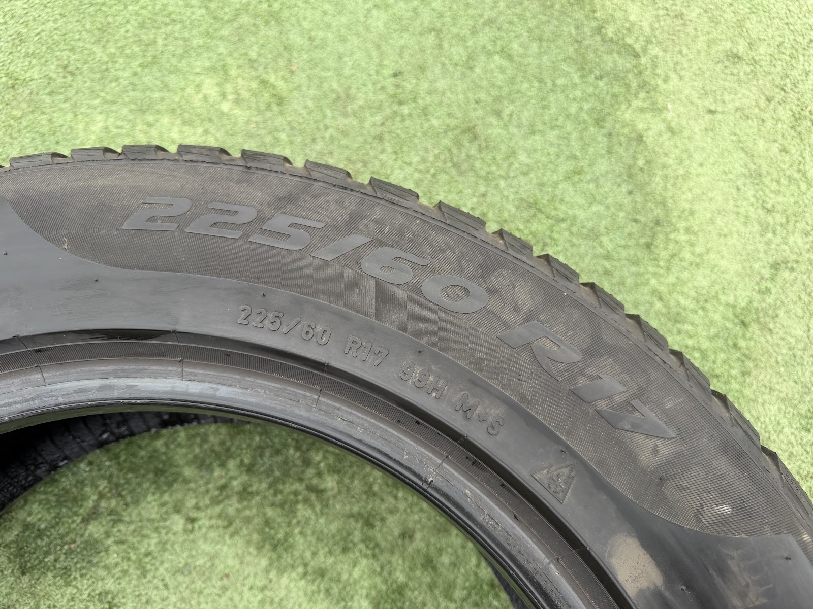 Pirelli 225/60 R17 - Image 12
