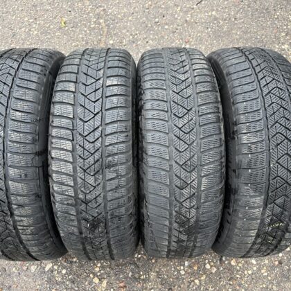 Pirelli 225/60 R18