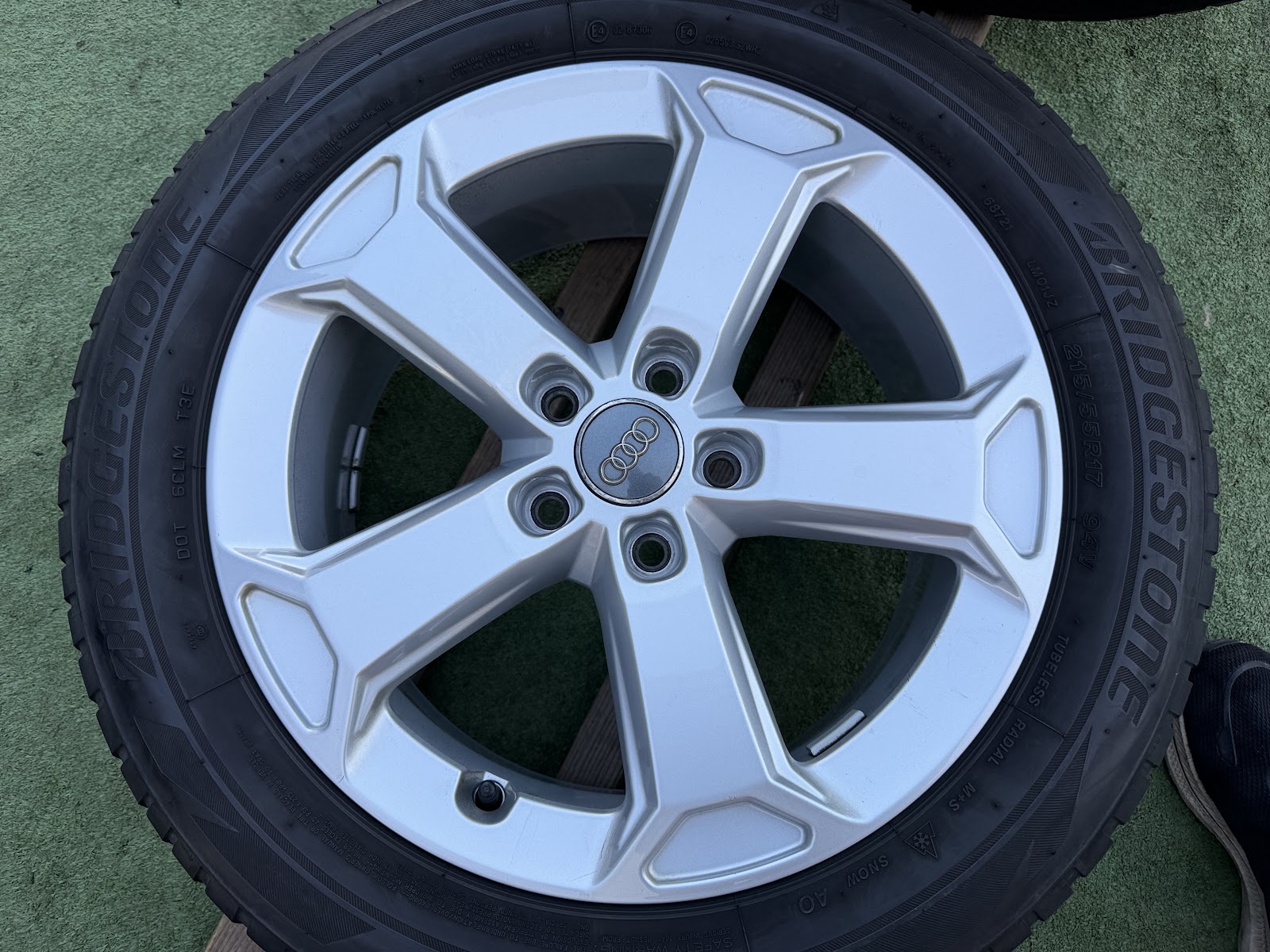Bridgestone 215/55 R17 - Image 14