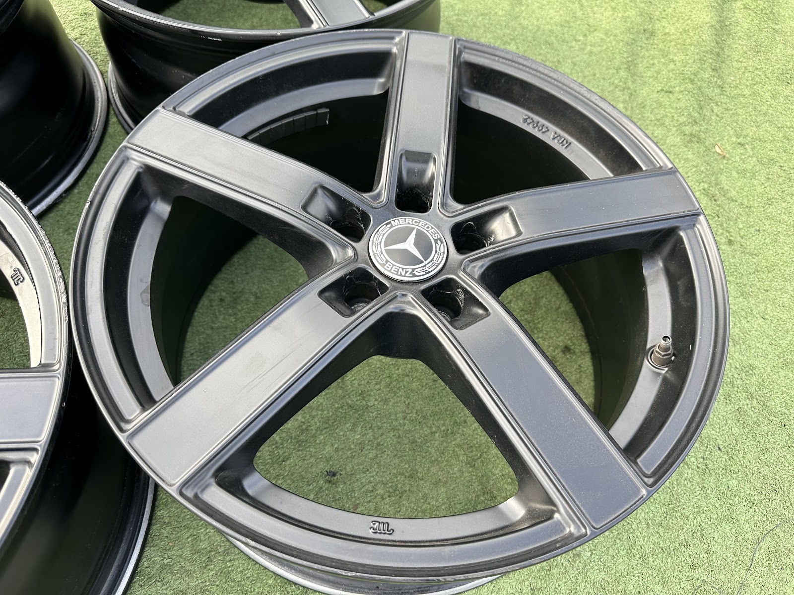 Mercedes-Benz VOKISKI - 8J, ET35 - Image 2