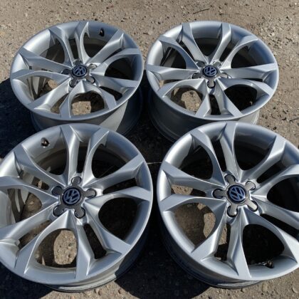 Volkswagen ORGINALUS - 8J, ET47