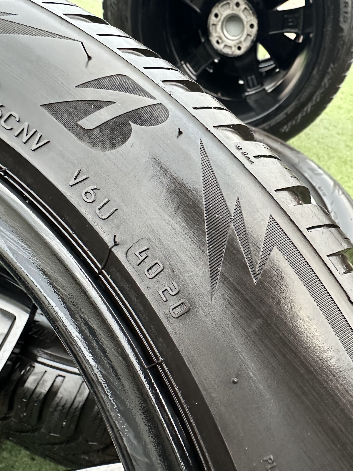 Bridgestone 235/50 R19 - Image 14