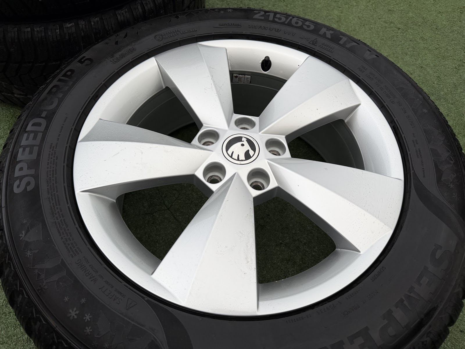 Semperit 215/65 R17 - Image 8