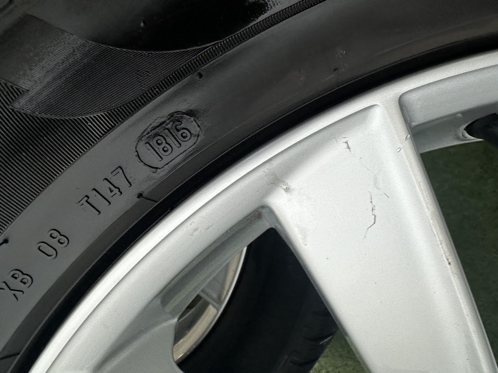 Pirelli 235/55 R19 - Image 11