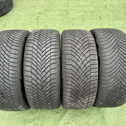 Continental 225/40 R18