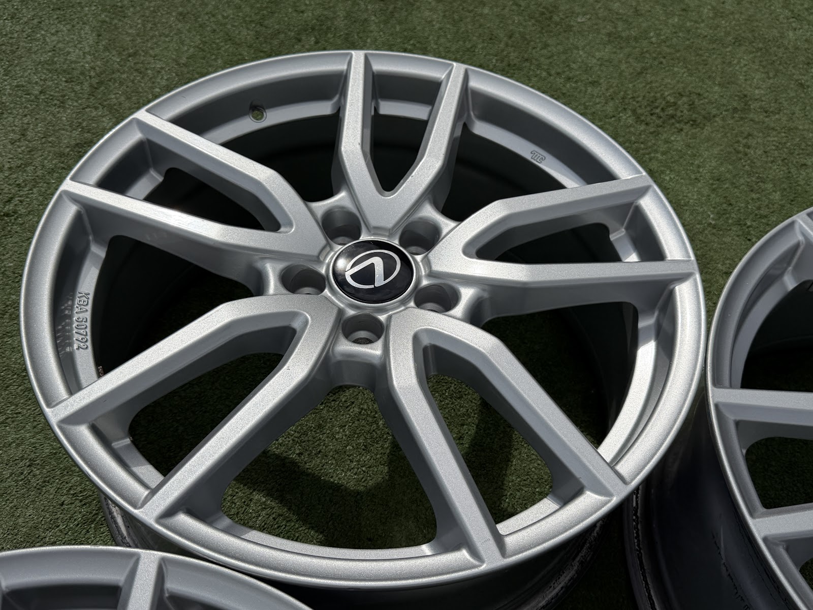 Lexus 8J, ET45 - Image 5