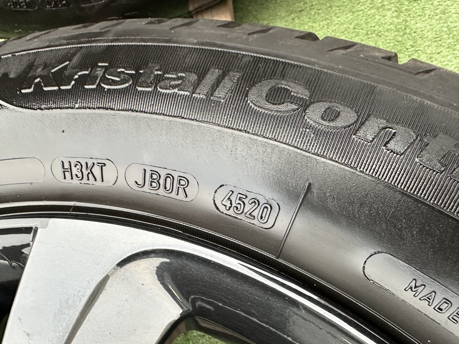 Fulda 215/60 R17 - Image 10
