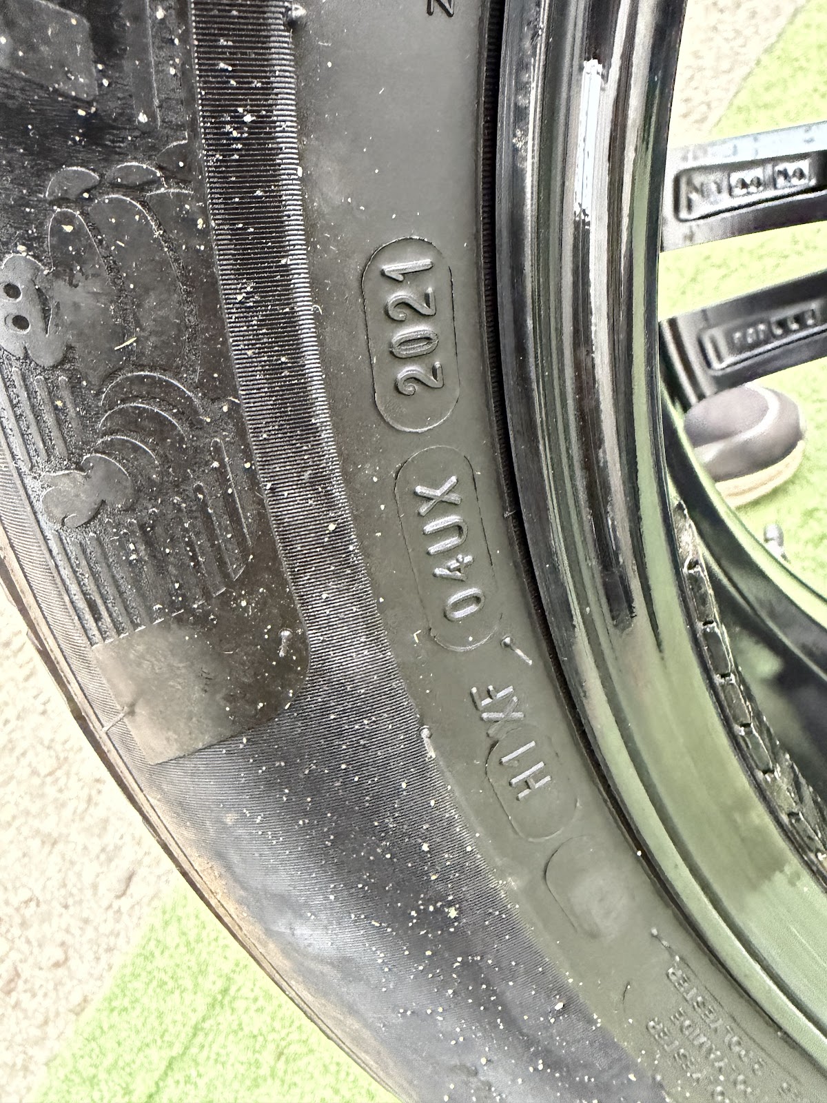 Michelin 235/60 R18 - Image 12