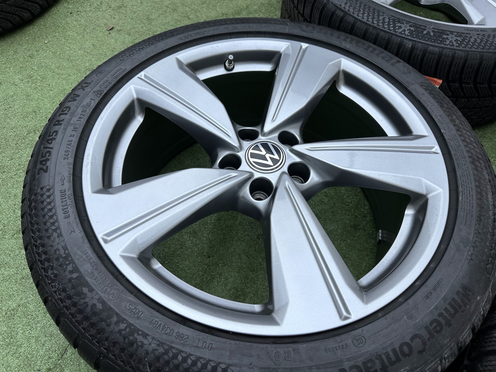 Volkswagen ORGINALUS - 8J, ET33 - Image 3