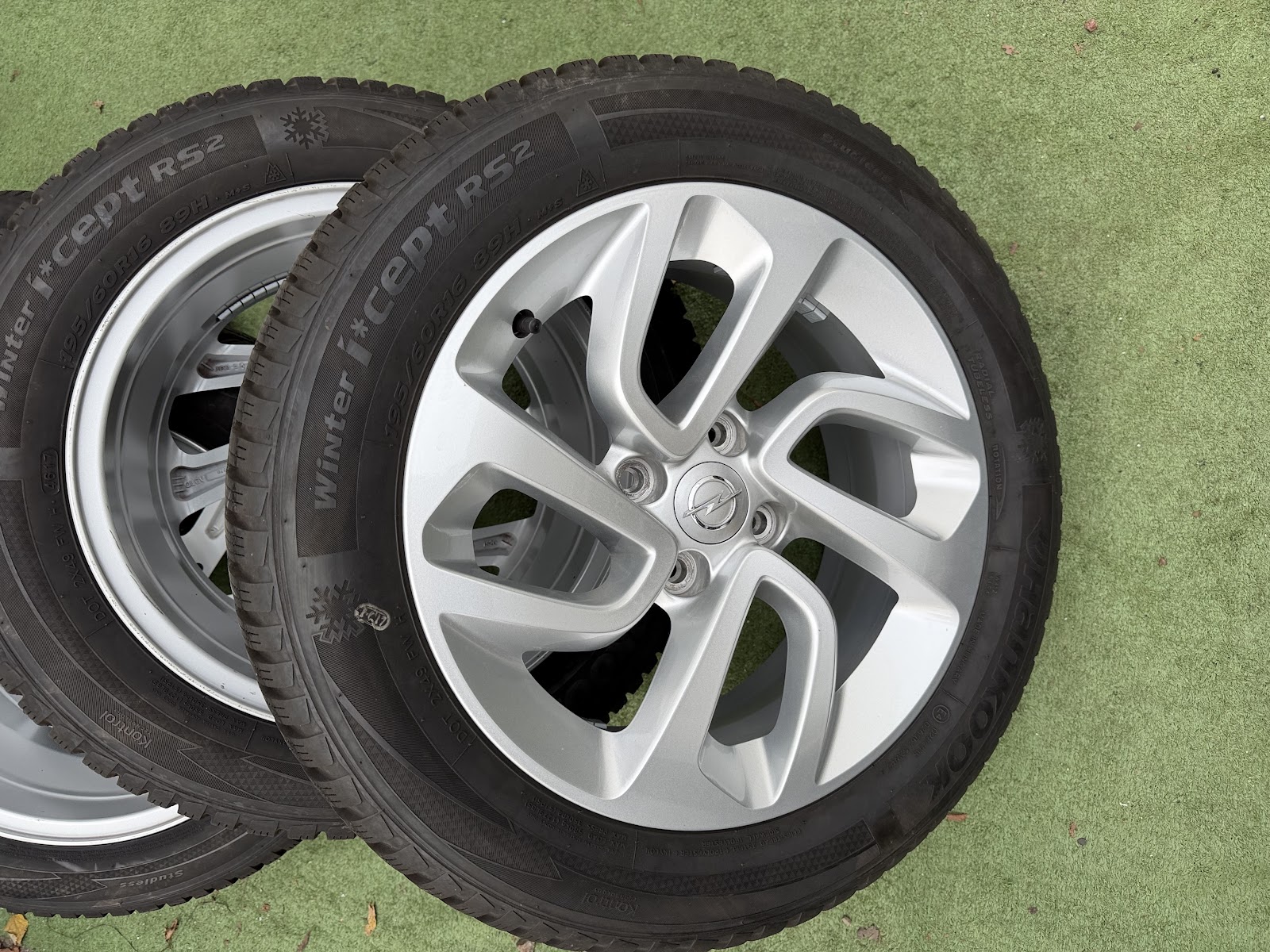 Uniroyal 195/60 R16 - Image 11