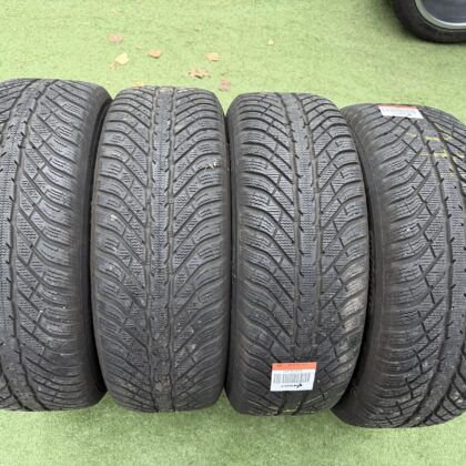Cooper 215/60 R17
