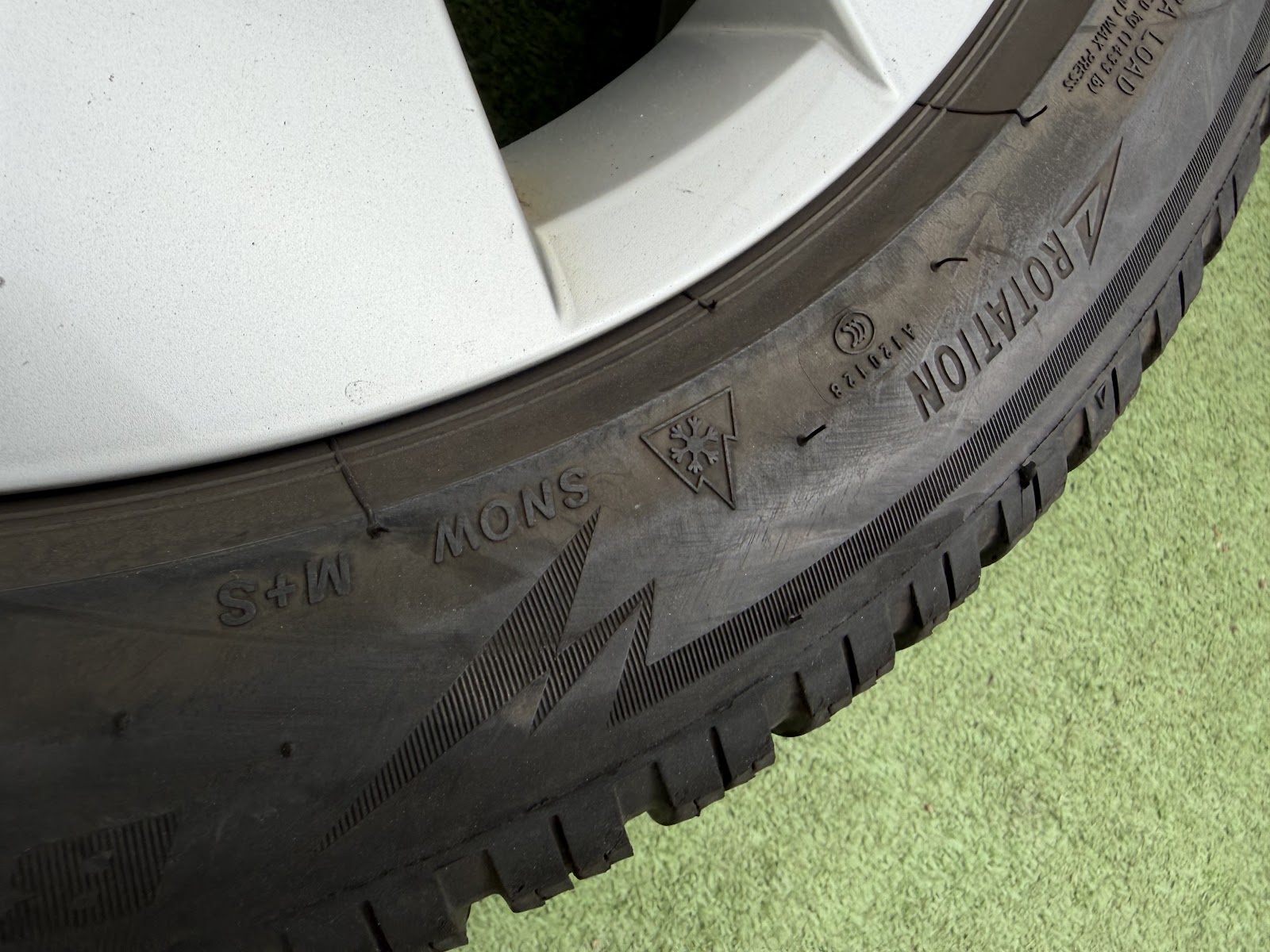Bridgestone 205/50 R17 - Image 5