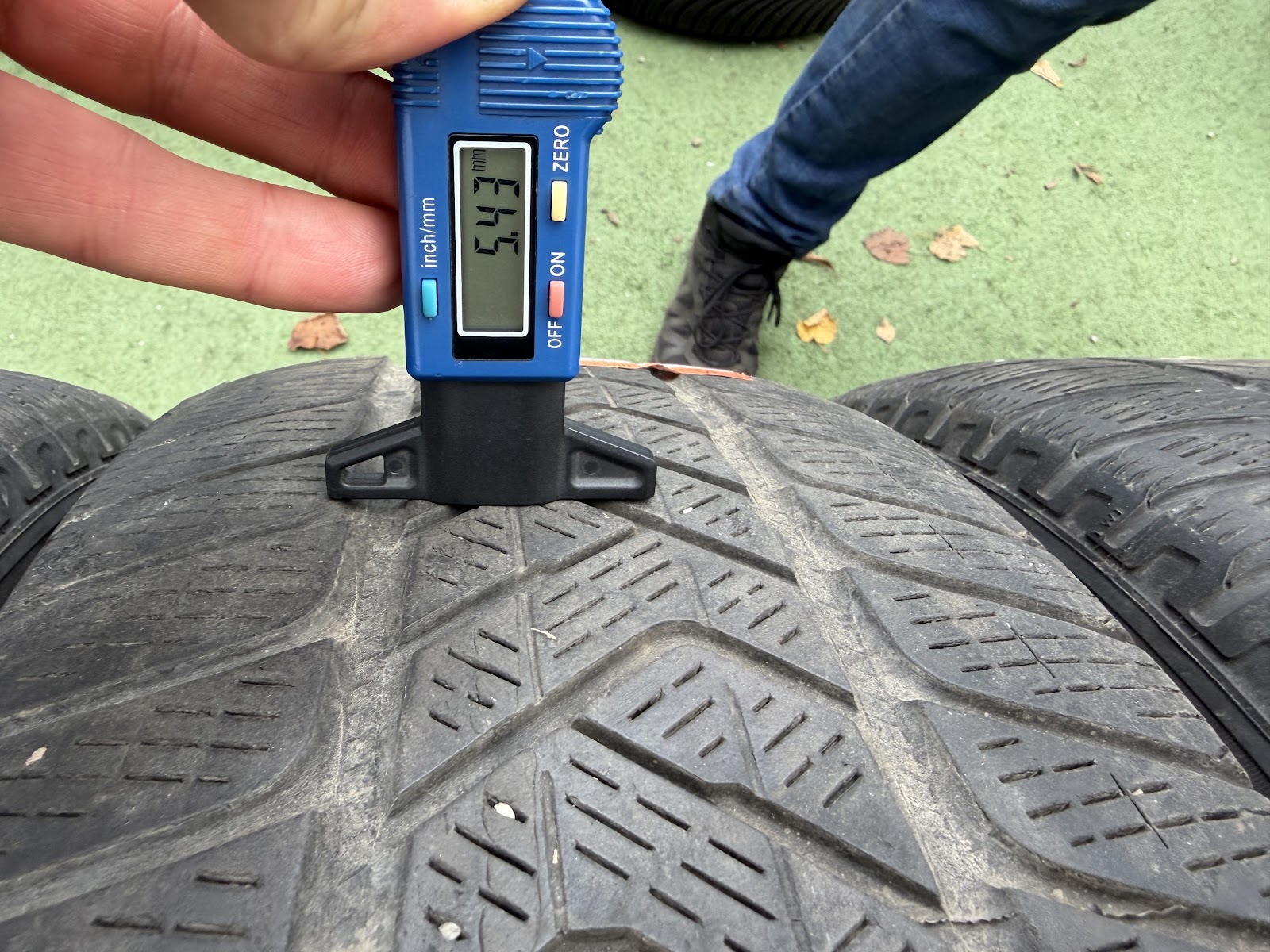 Pirelli 235/55 R19 - Image 5
