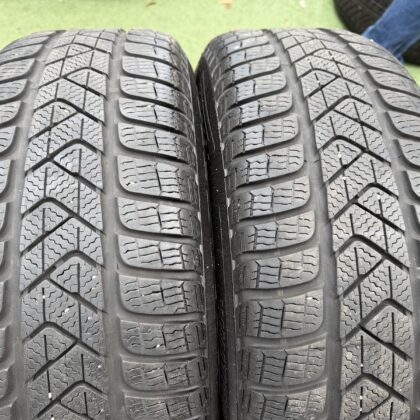 Pirelli 215/60 R16