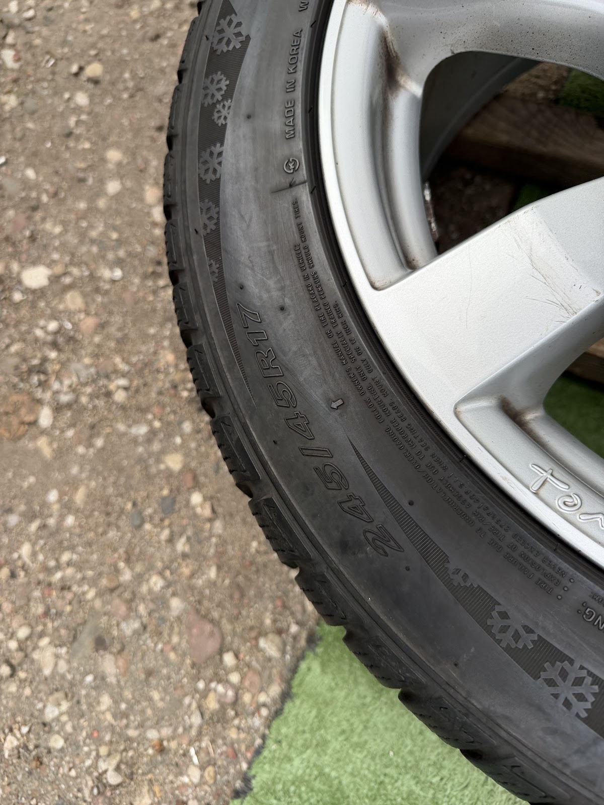 Nexen 245/45 R17 - Image 12