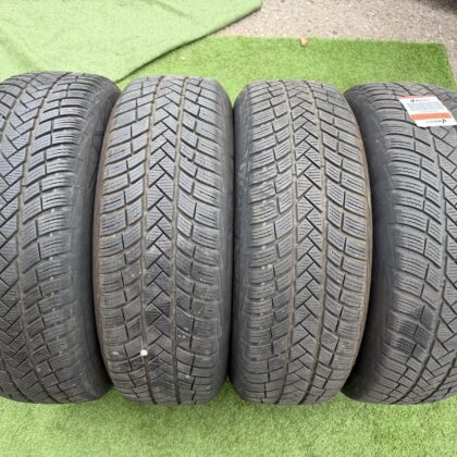 Vredestein 215/65 R17