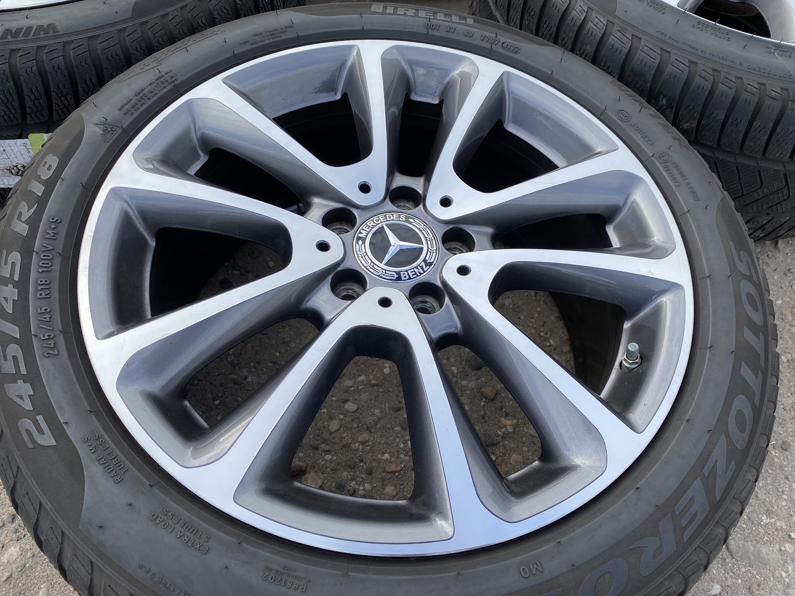 Mercedes-Benz W213 - 8J + 9J - Image 2