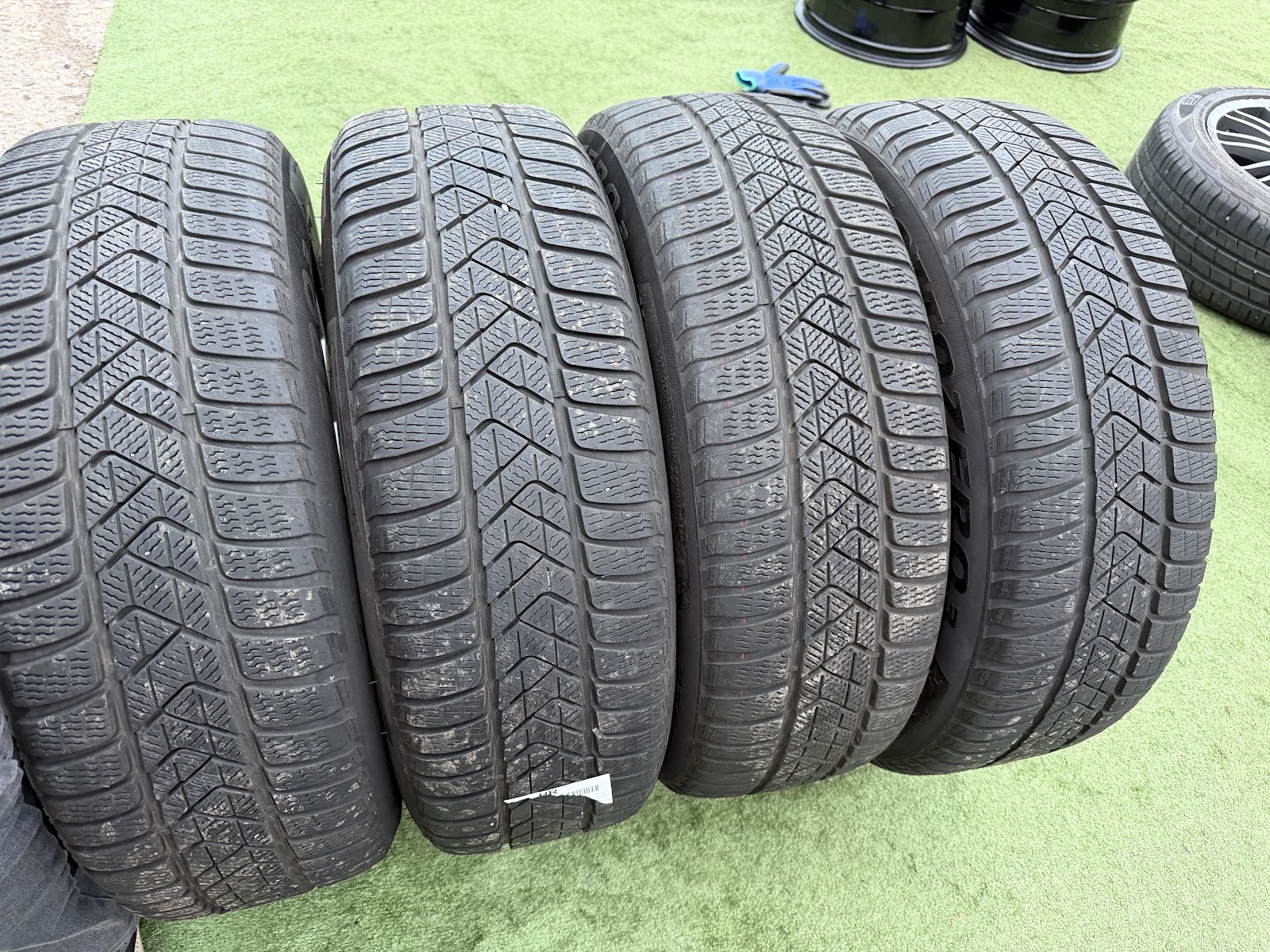 Pirelli 225/60 R18
