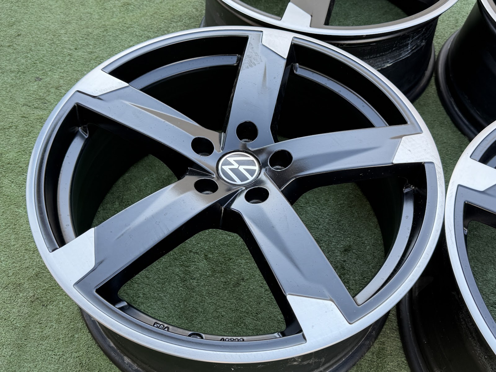 Volkswagen 8J, ET35 - Image 2