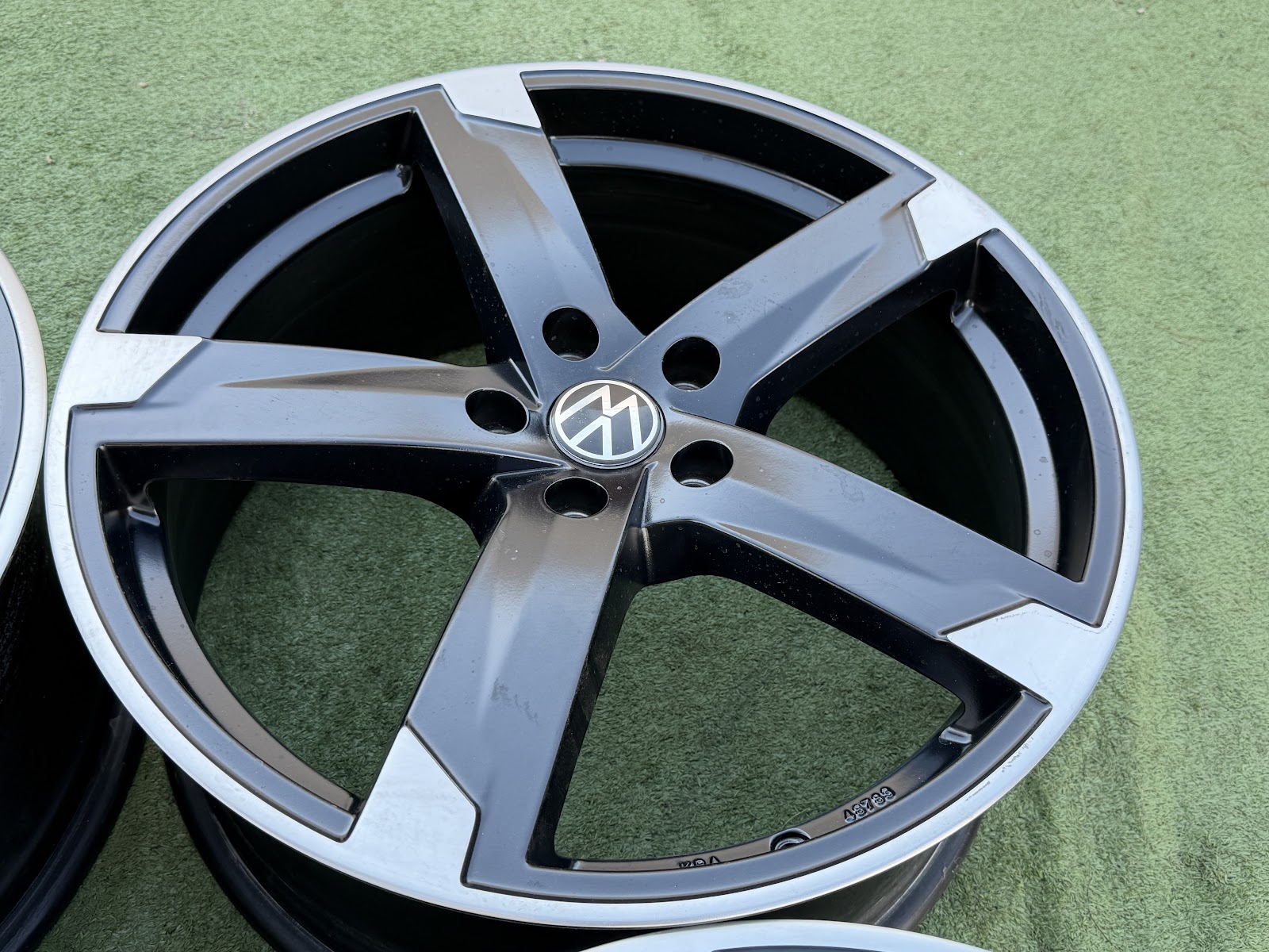Volkswagen 8J, ET35 - Image 4