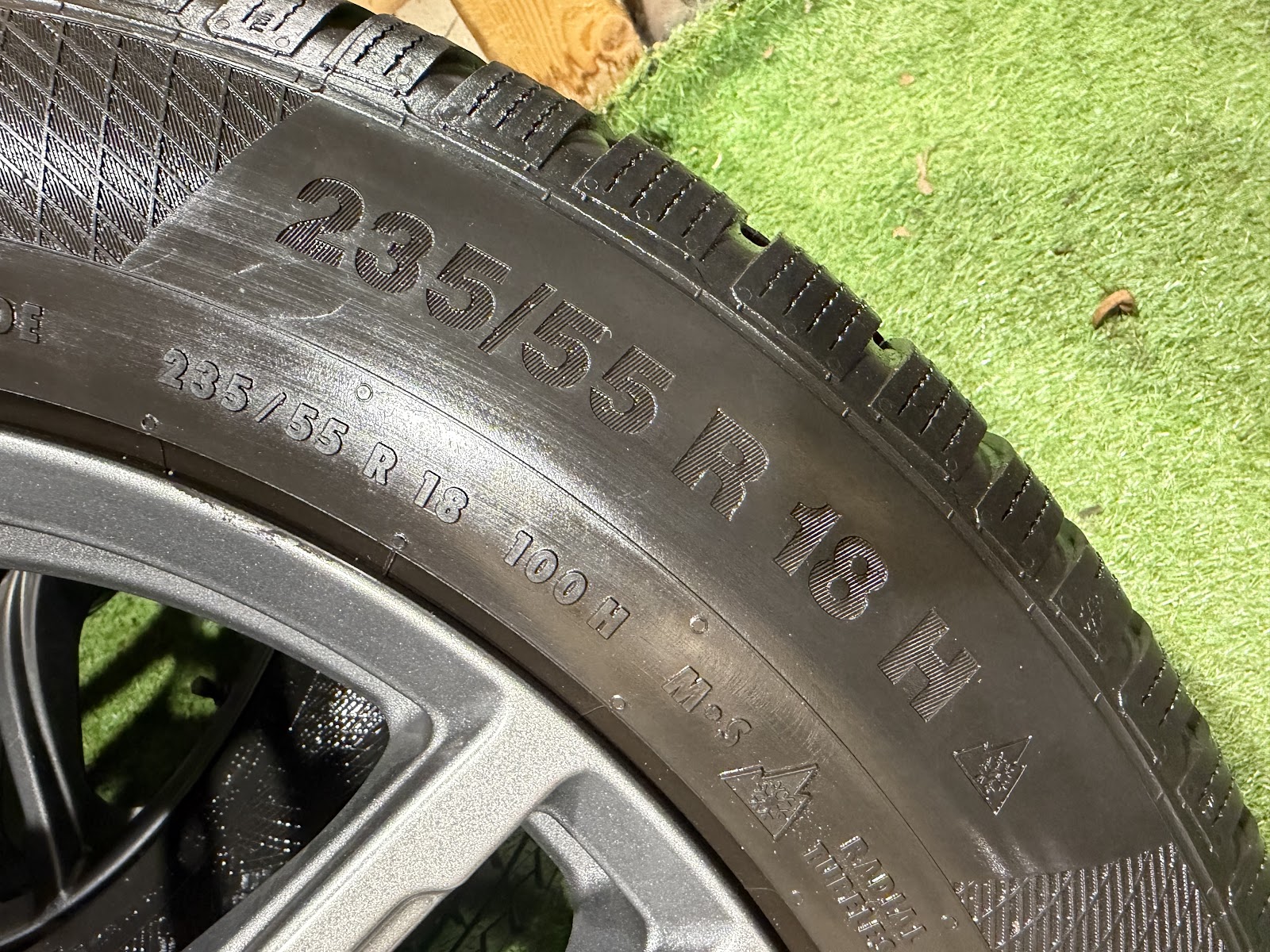Continental 235/55 R18 - Image 6