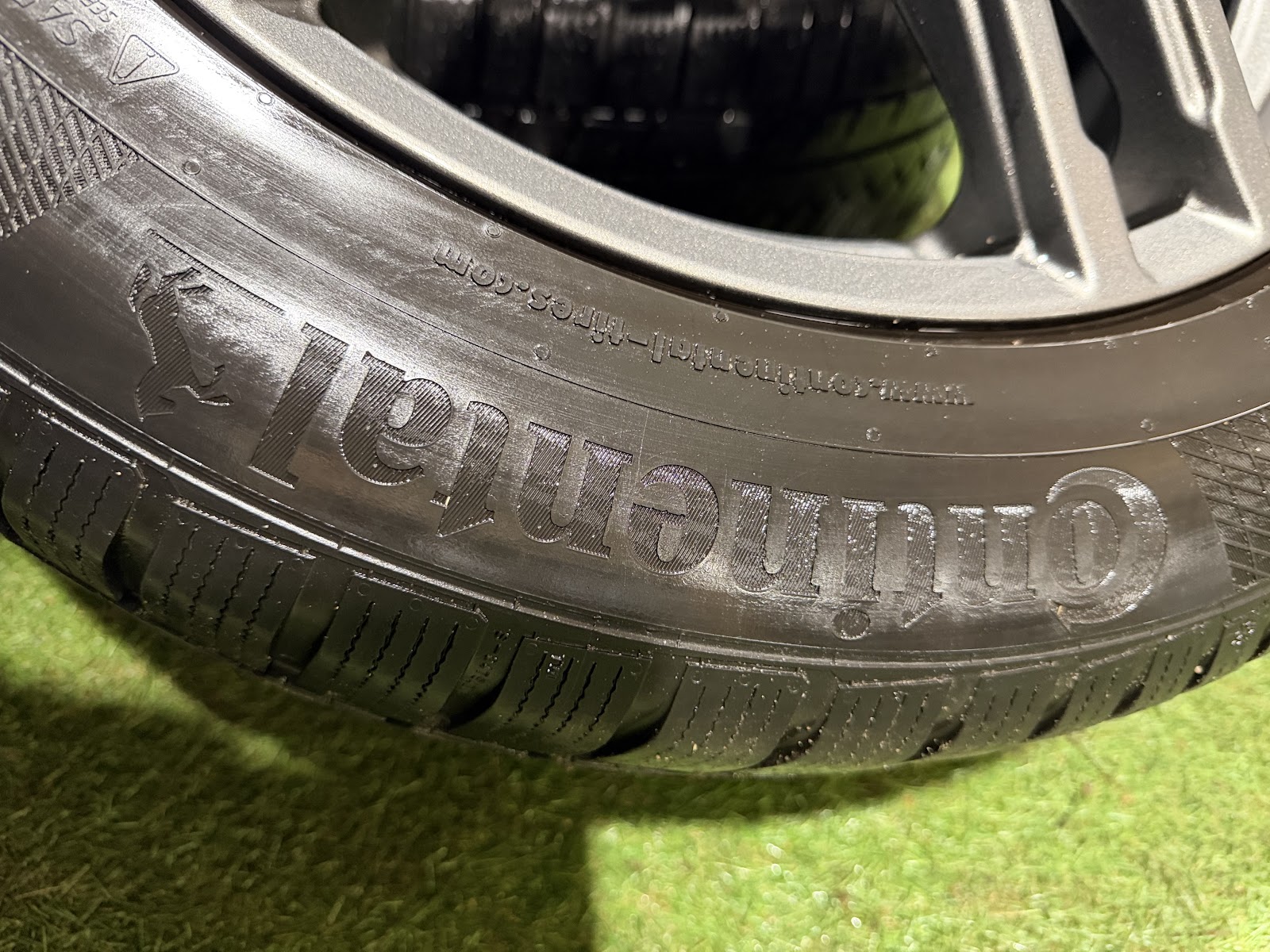 Continental 235/55 R18 - Image 4