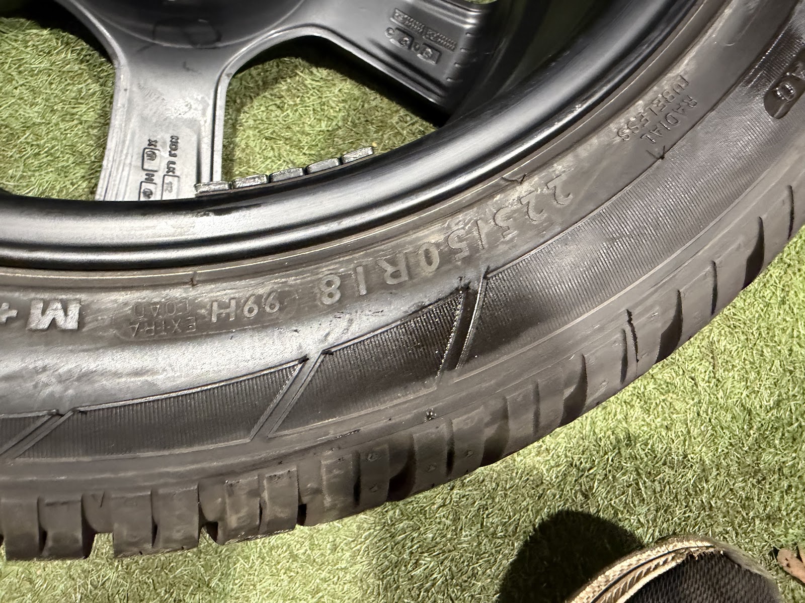 Dunlop 225/50 R18 - Image 10